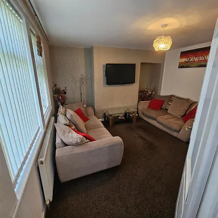 Cosy 3-bed Semi-detached House In Bradford * Bradford (West Yorkshire)